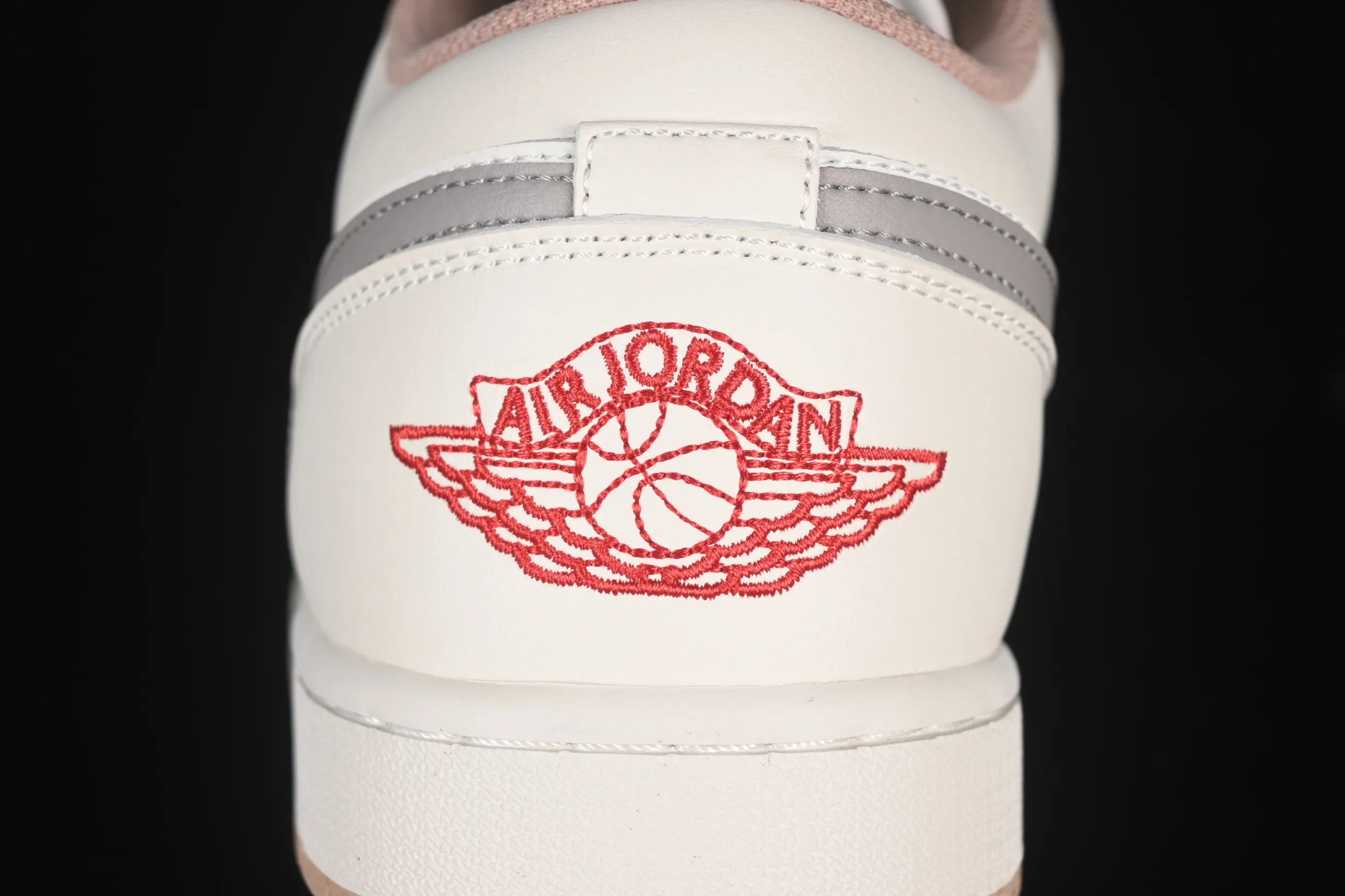 All categories Air Jordan Jordan series basketball shoes Air Jordan 1 Low Air Jordan 1 Low AJ1 Joe 1 meter gray low-top retro cultural basketball shoes 553558-169